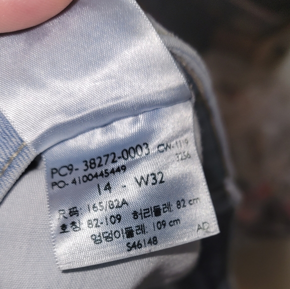 Levis Cut Off Fringe Shorts Lightwash Blue Size 14 - Picture 6 of 8